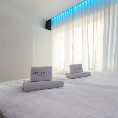 아파트 The Queen Luxury - Medici *