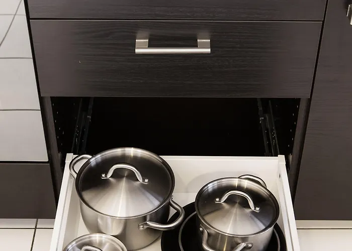 The Queen Luxury - Medici Luxemburg