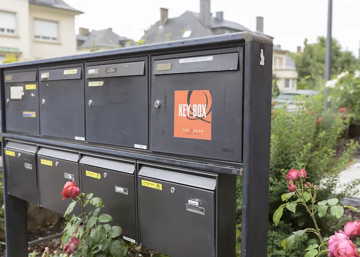 The Queen Luxury - Medici * لوكسمبورغ