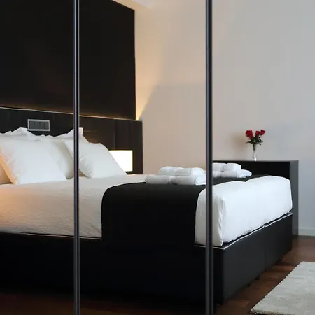 The Queen Luxury - Medici * Luxembourg